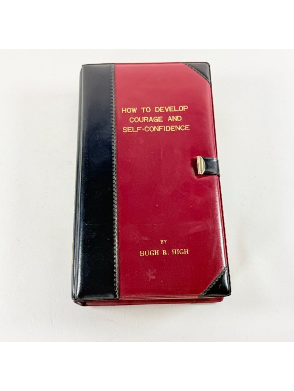 How To Develop Courage & Self-Confidence Black & Red Flask & 2 Gold-Tone Cups Se